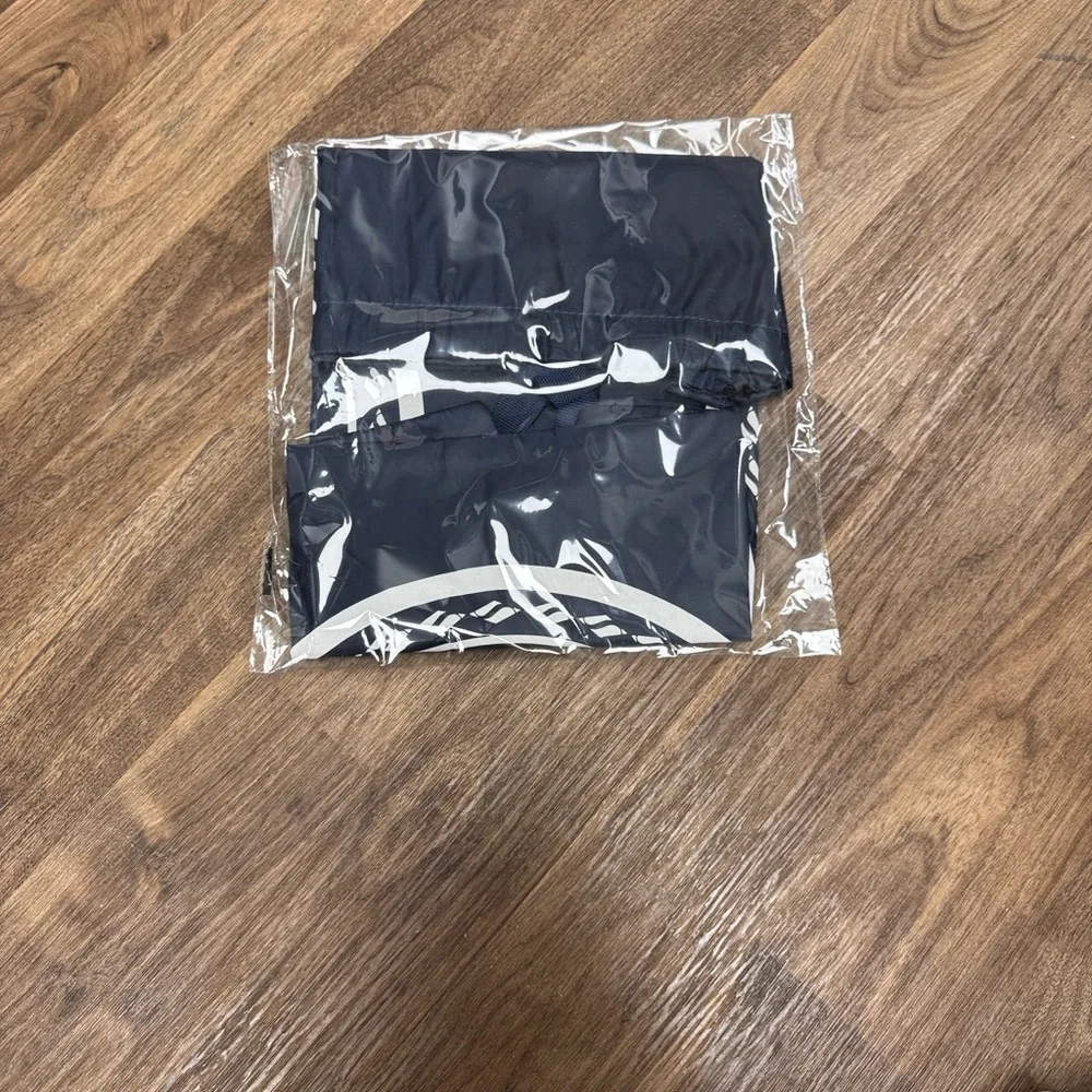 Skechers Blue and White Drawstring Bag